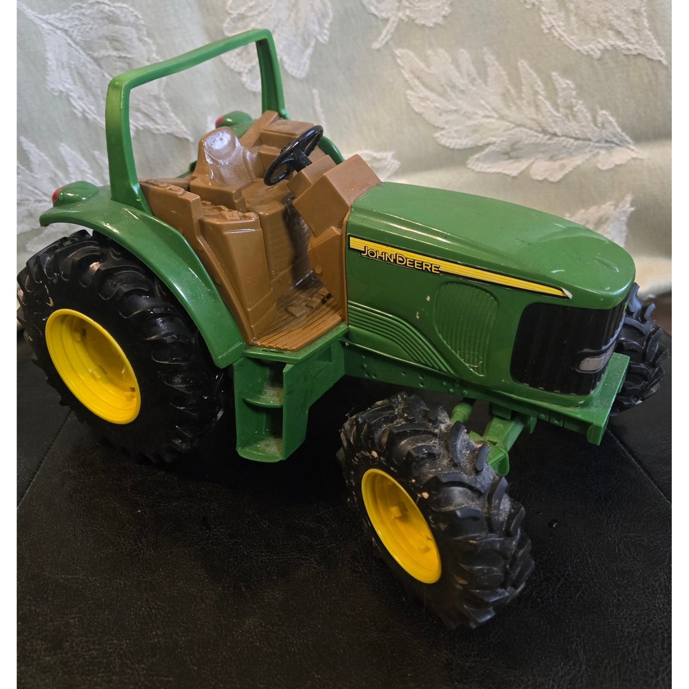 John Deere Ertl Toy Tractor Green Yellow Farm Vehicle Steerable Wheels